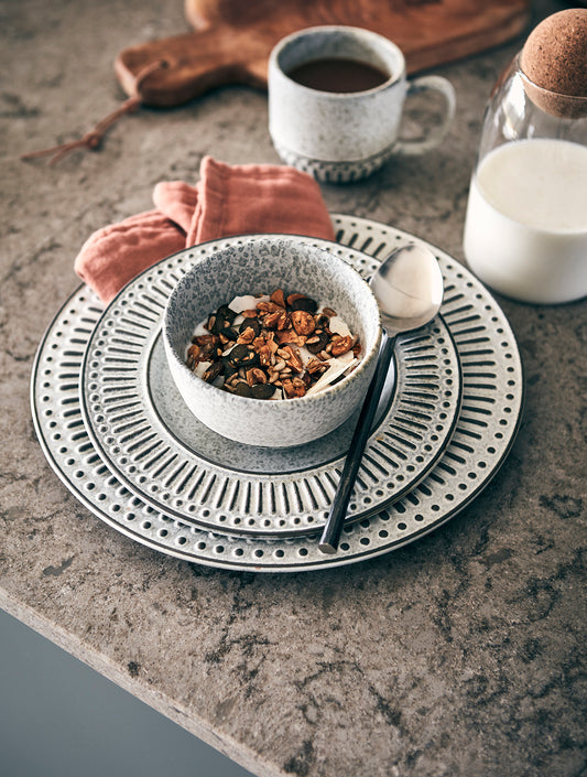 Elefántcsont színű kőedény bowl